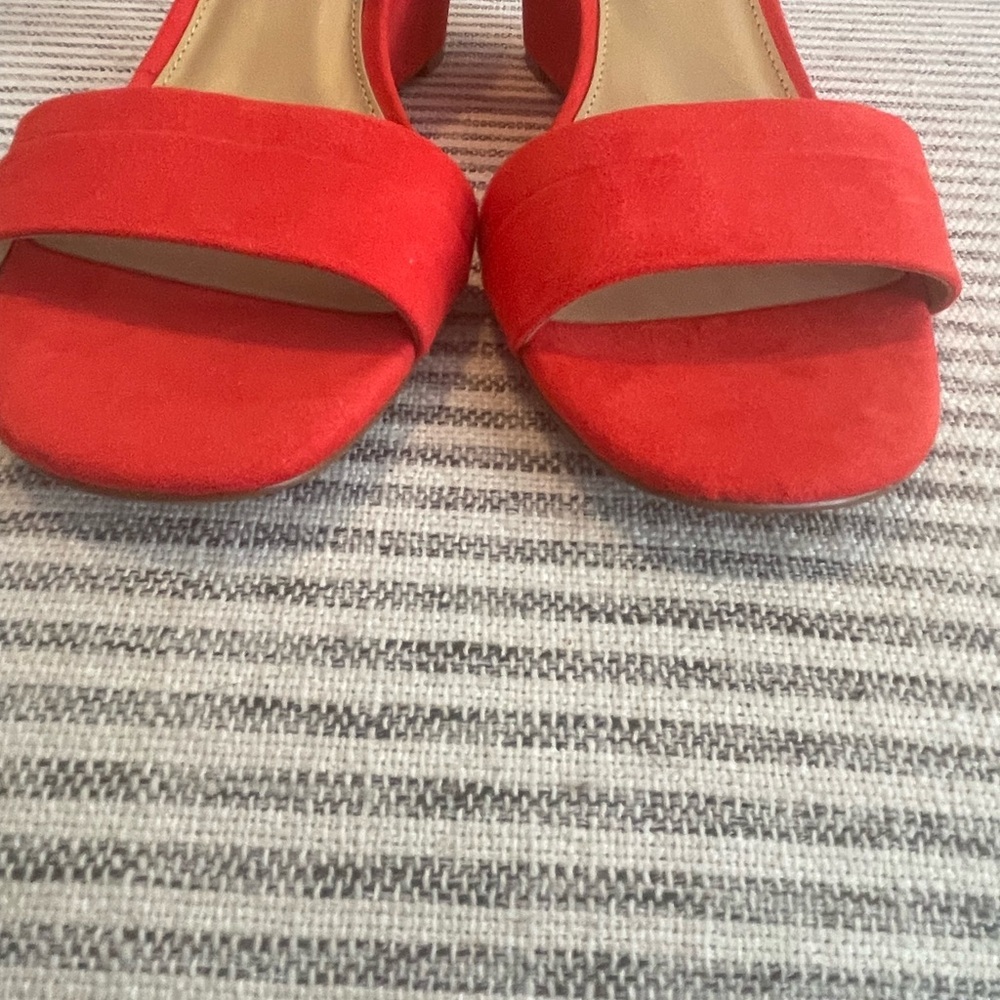 J. Crew Faux Suede Red Wedge Sandal Sz 7 New in Box - Picture 4 of 7